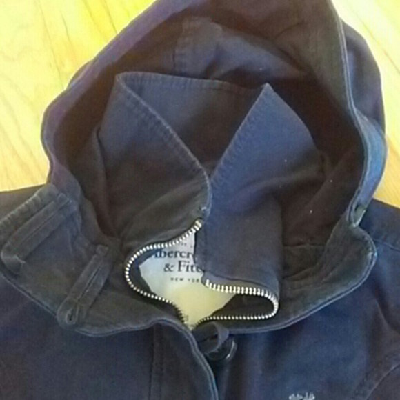 Navy Abercrombie & Fitch jacket - Picture 5 of 6